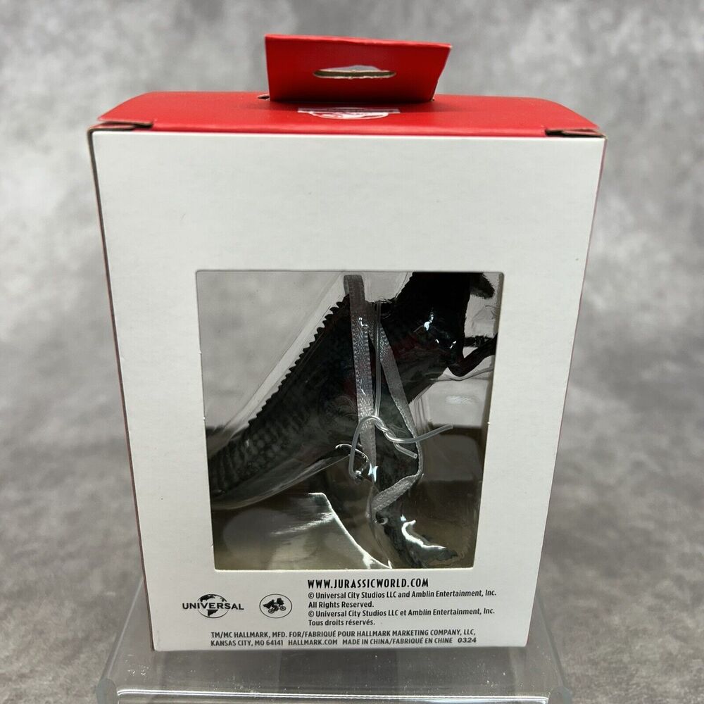 Hallmark Jurassic World Giganotosaurus Dinosaur Ornament - Picture 4 of 8